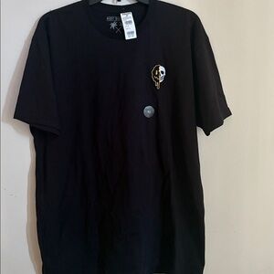 Tilly's Black Tee with Design—new with tags